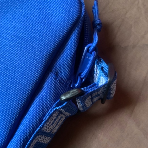 Supreme Shoulder Bag - SS18.  ( tags still on ) - Picture 4 of 4